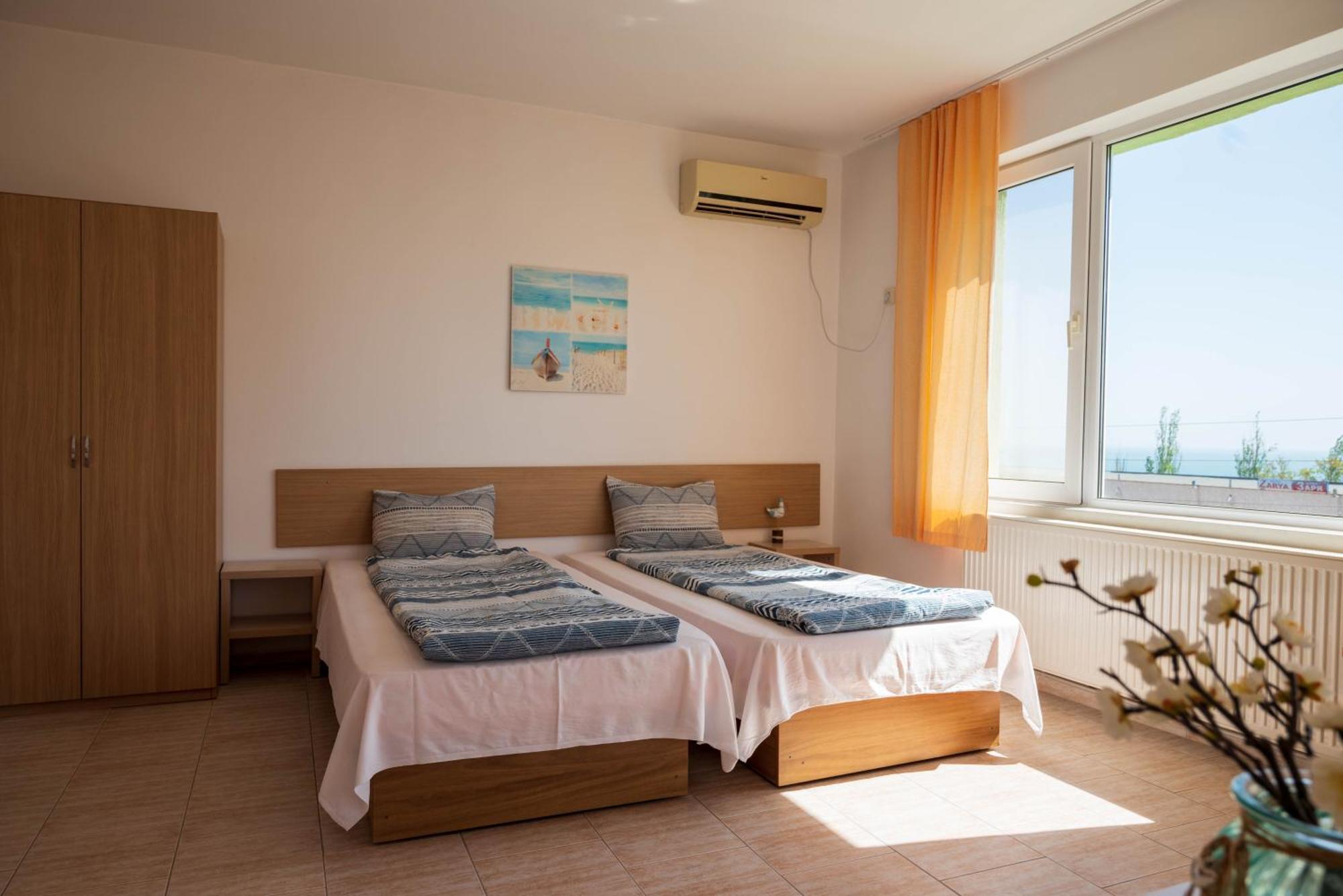 Family Hotel Perla Goldstrand Exterior foto