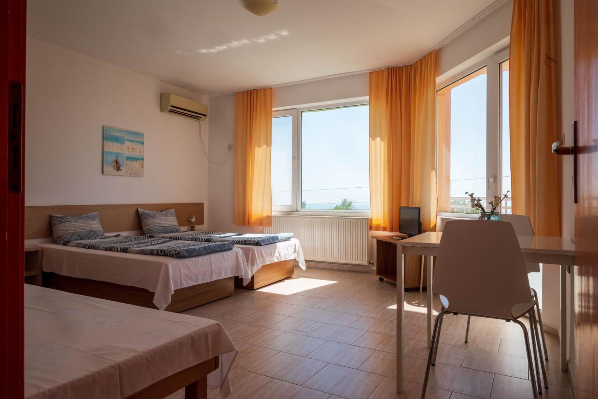 Family Hotel Perla Goldstrand Exterior foto